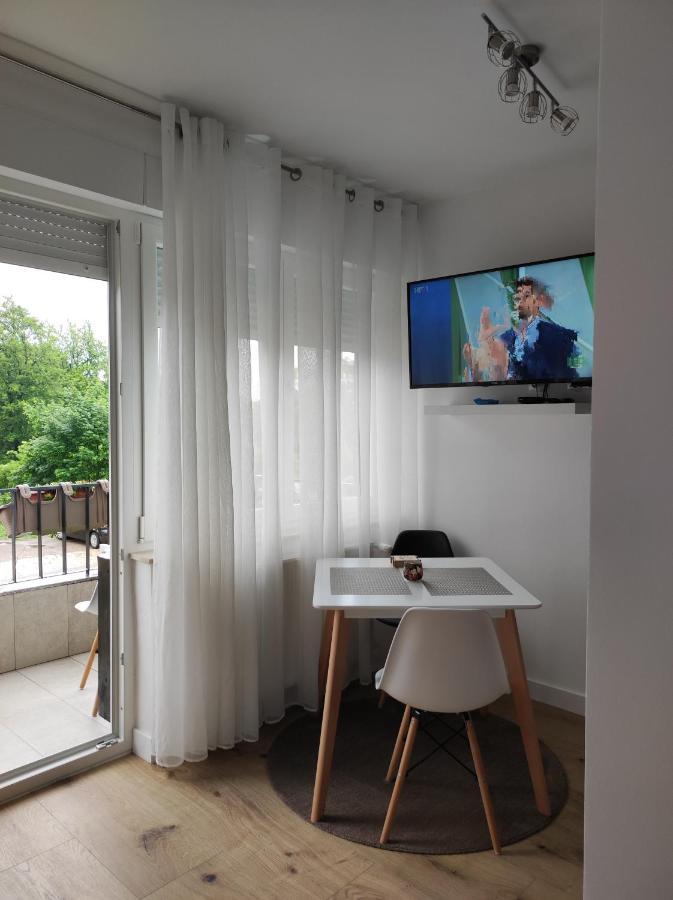 Ferienwohnung Studio Apartman Rose Plitvička Jezera Exterior foto