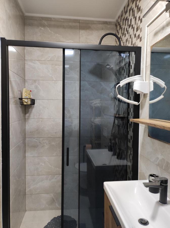 Ferienwohnung Studio Apartman Rose Plitvička Jezera Exterior foto